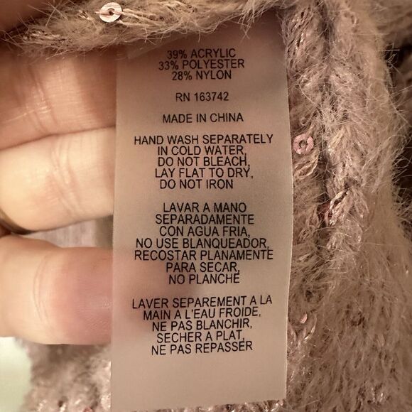 Sioni Knit Sweater Cardigan Size Medium Pink All Over Sequin Fringe Details - Picture 7 of 7